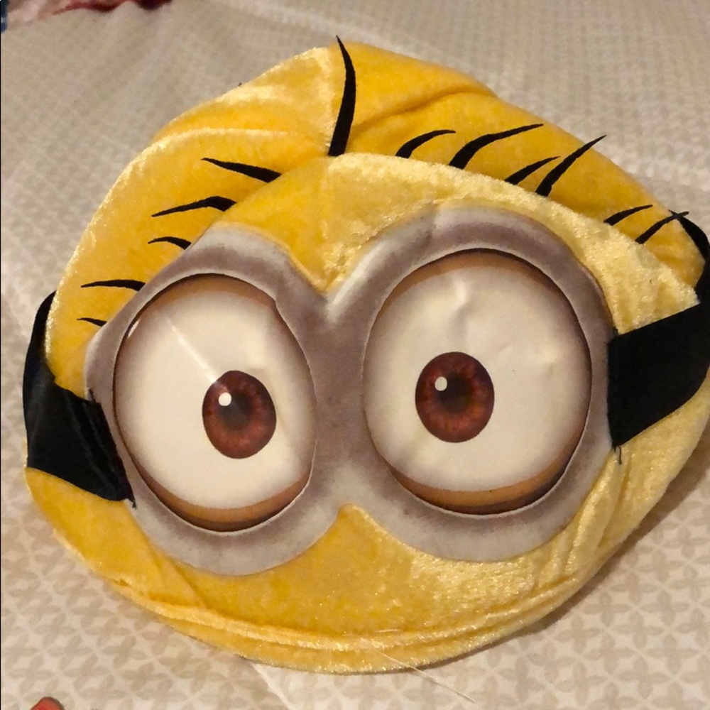Minion hat